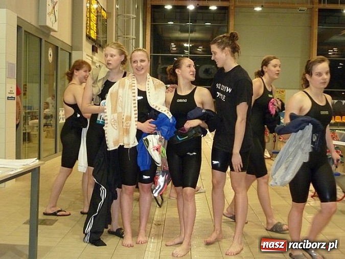 Zdjęcie w galerii na portalu naszraciborz.pl: Pływanie: osiem medali dla Oli Tomali wiadomości z regionu
