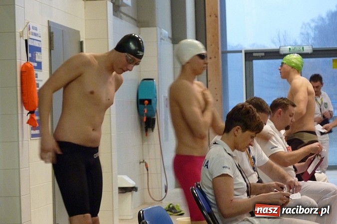 Zdjęcie w galerii na portalu naszraciborz.pl: Pływanie: osiem medali dla Oli Tomali wiadomości z regionu