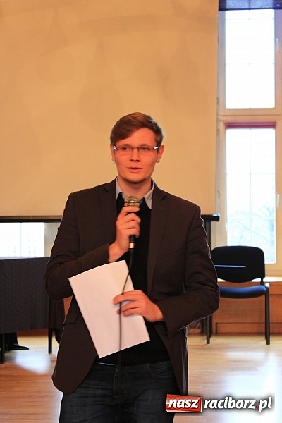 Zdjęcie w galerii na portalu naszraciborz.pl: Adam Moc z Pietrowic zwycięzcą konkursu w I LO wiadomości z regionu