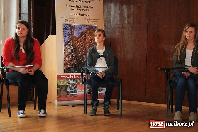 Zdjęcie w galerii na portalu naszraciborz.pl: Adam Moc z Pietrowic zwycięzcą konkursu w I LO wiadomości z regionu