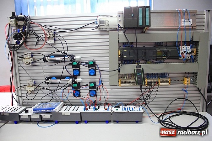 Zdjęcie w galerii na portalu naszraciborz.pl: PWSZ: Jak zrelaksować się przed maturą? wiadomości z regionu