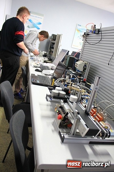 Zdjęcie w galerii na portalu naszraciborz.pl: PWSZ: Jak zrelaksować się przed maturą? wiadomości z regionu