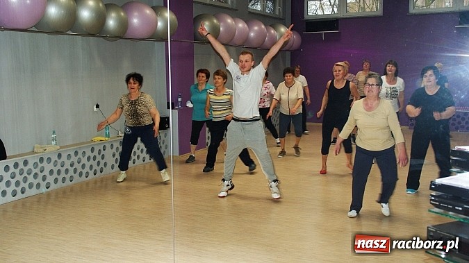 Zdjęcie w galerii na portalu naszraciborz.pl: Kobiety świętowały w Akademii Fitness wiadomości z regionu