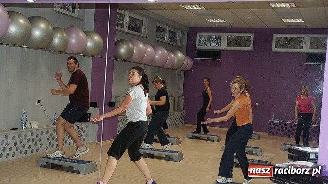Zdjęcie w galerii na portalu naszraciborz.pl: Kobiety świętowały w Akademii Fitness wiadomości z regionu