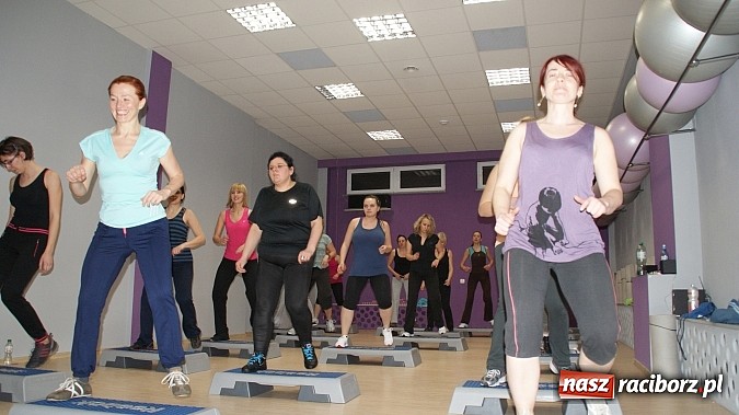 Zdjęcie w galerii na portalu naszraciborz.pl: Kobiety świętowały w Akademii Fitness wiadomości z regionu