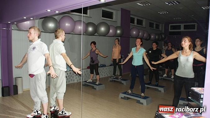 Zdjęcie w galerii na portalu naszraciborz.pl: Kobiety świętowały w Akademii Fitness wiadomości z regionu