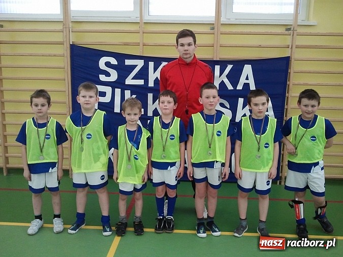 Zdjęcie w galerii na portalu naszraciborz.pl: Maraton piłkarski ze szkółką Nivea wiadomości z regionu