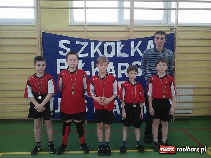 Zdjęcie w galerii na portalu naszraciborz.pl: Maraton piłkarski ze szkółką Nivea wiadomości z regionu