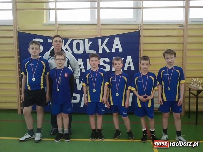 Zdjęcie w galerii na portalu naszraciborz.pl: Maraton piłkarski ze szkółką Nivea wiadomości z regionu