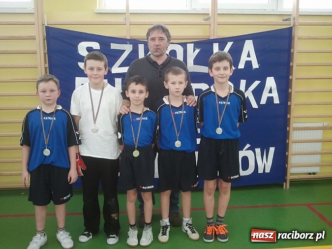 Zdjęcie w galerii na portalu naszraciborz.pl: Maraton piłkarski ze szkółką Nivea wiadomości z regionu