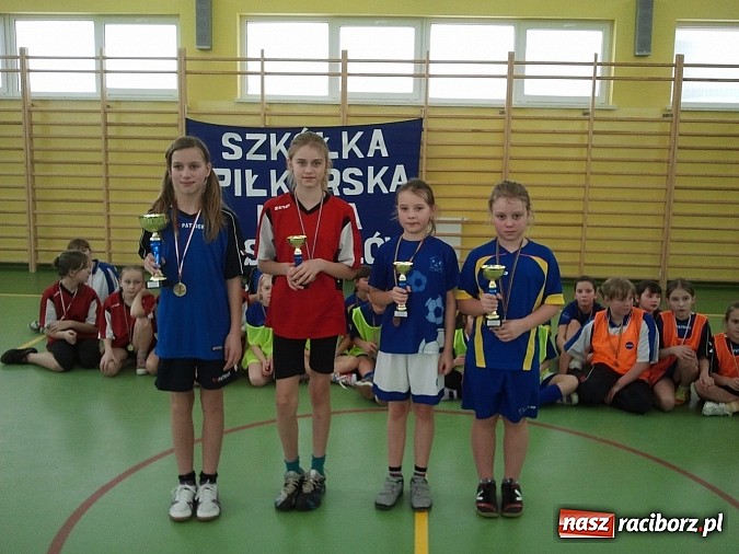 Zdjęcie w galerii na portalu naszraciborz.pl: Maraton piłkarski ze szkółką Nivea wiadomości z regionu