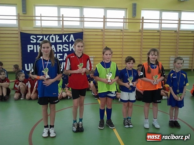 Zdjęcie w galerii na portalu naszraciborz.pl: Maraton piłkarski ze szkółką Nivea wiadomości z regionu