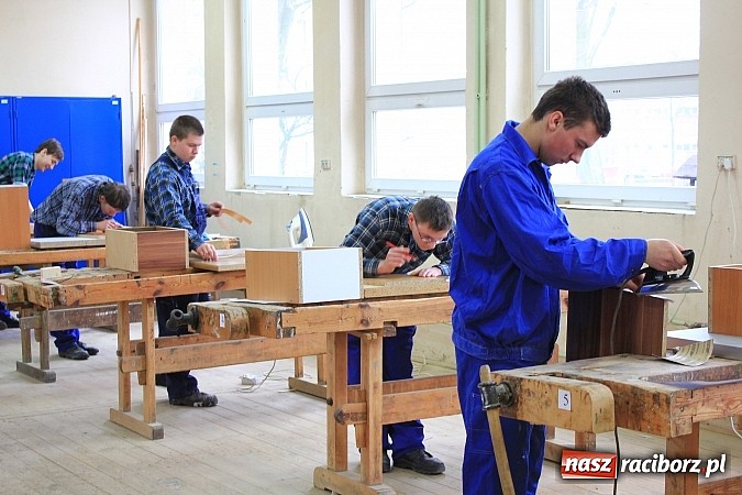 Zdjęcie w galerii na portalu naszraciborz.pl: Najsprawniejsi w zawodzie pokazali co potrafią wiadomości z regionu