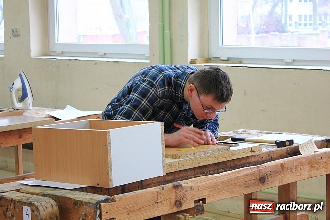 Zdjęcie w galerii na portalu naszraciborz.pl: Najsprawniejsi w zawodzie pokazali co potrafią wiadomości z regionu