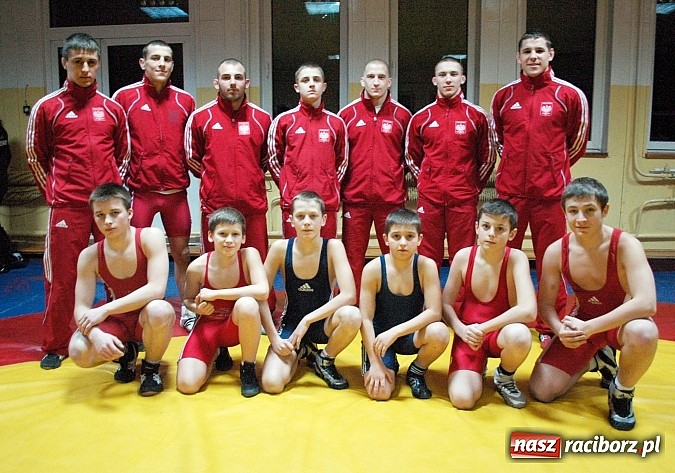 Zdjęcie w galerii na portalu naszraciborz.pl: Cztery złota zapaśników Dębu Brzeźnica wiadomości z regionu