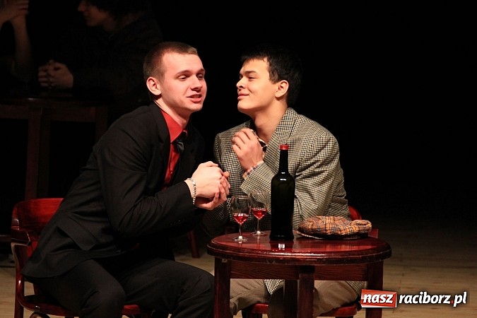 Zdjęcie w galerii na portalu naszraciborz.pl: Intryga rodem z piekła... Spektakl w RCK wiadomości z regionu