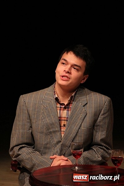 Zdjęcie w galerii na portalu naszraciborz.pl: Intryga rodem z piekła... Spektakl w RCK wiadomości z regionu