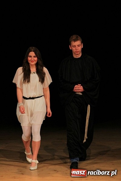 Zdjęcie w galerii na portalu naszraciborz.pl: Intryga rodem z piekła... Spektakl w RCK wiadomości z regionu