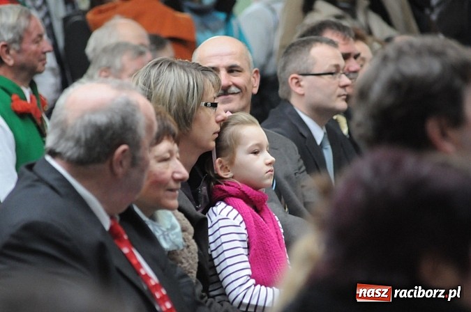 Zdjęcie w galerii na portalu naszraciborz.pl: Kolorowe wielkanocne stoły w Pietrowicach wiadomości z regionu