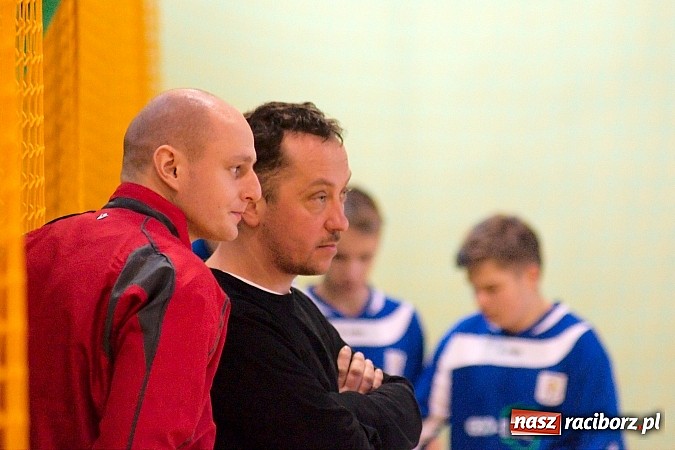 Zdjęcie w galerii na portalu naszraciborz.pl: KS Stal Kuźnia Raciborska z pucharem starosty raciborskiego wiadomości z regionu