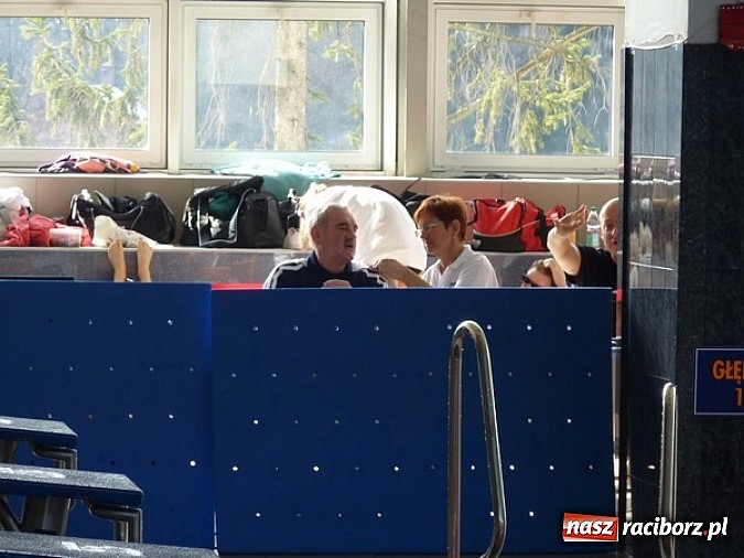 Zdjęcie w galerii na portalu naszraciborz.pl: Pływanie: I dzień pływackich mistrzostw szkół wiadomości z regionu