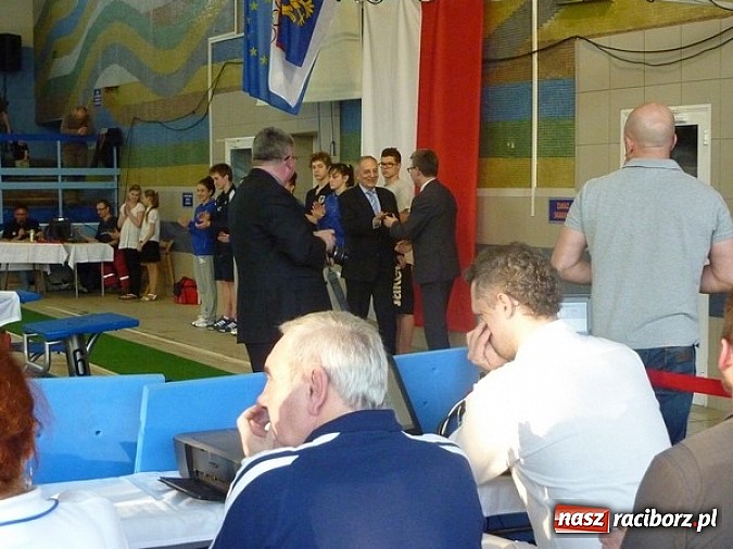 Zdjęcie w galerii na portalu naszraciborz.pl: Pływanie: I dzień pływackich mistrzostw szkół wiadomości z regionu