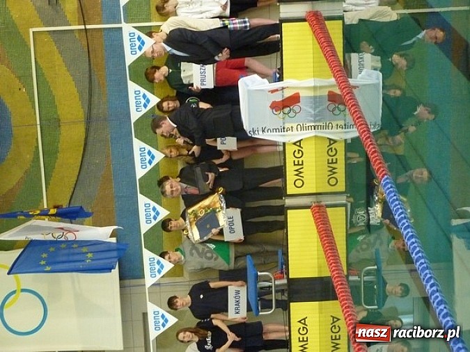 Zdjęcie w galerii na portalu naszraciborz.pl: Pływanie: I dzień pływackich mistrzostw szkół wiadomości z regionu