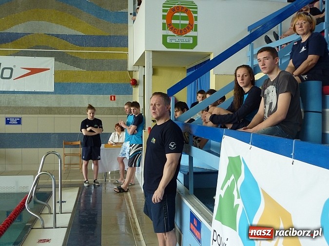 Zdjęcie w galerii na portalu naszraciborz.pl: Pływanie: sześć medali uczniów SMS wiadomości z regionu