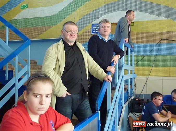 Zdjęcie w galerii na portalu naszraciborz.pl: Pływanie: sześć medali uczniów SMS wiadomości z regionu