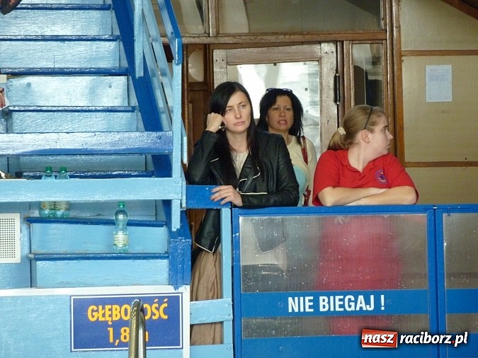 Zdjęcie w galerii na portalu naszraciborz.pl: Pływanie: sześć medali uczniów SMS wiadomości z regionu