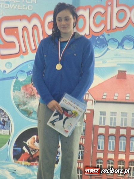 Zdjęcie w galerii na portalu naszraciborz.pl: Pływanie: sześć medali uczniów SMS wiadomości z regionu