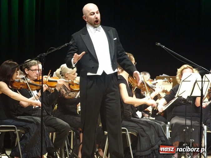 Zdjęcie w galerii na portalu naszraciborz.pl: Opera podbiła serca publiczności RCK! wiadomości z regionu