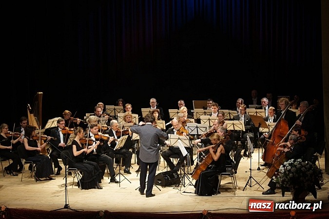 Zdjęcie w galerii na portalu naszraciborz.pl: Opera podbiła serca publiczności RCK! wiadomości z regionu