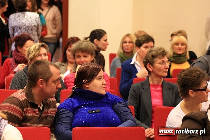 Zdjęcie w galerii na portalu naszraciborz.pl: Rodzina zastępcza w nowej rzeczywistości wiadomości z regionu