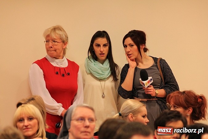 Zdjęcie w galerii na portalu naszraciborz.pl: Rodzina zastępcza w nowej rzeczywistości wiadomości z regionu