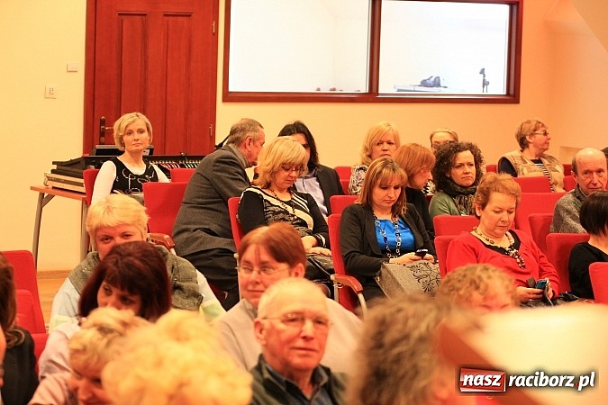 Zdjęcie w galerii na portalu naszraciborz.pl: Rodzina zastępcza w nowej rzeczywistości wiadomości z regionu