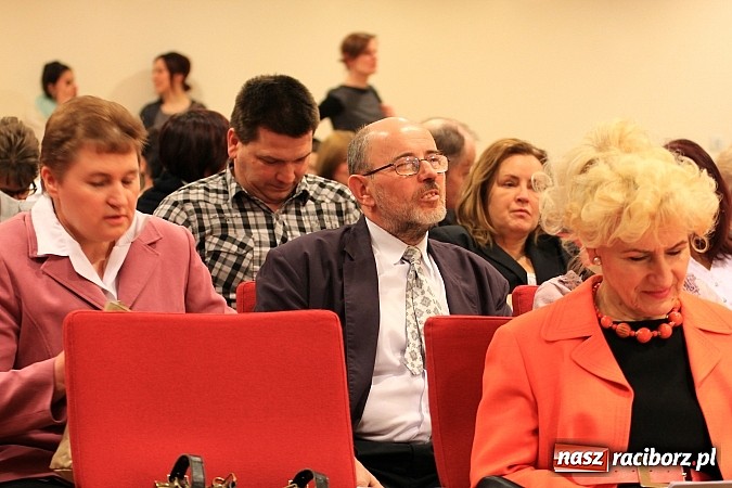 Zdjęcie w galerii na portalu naszraciborz.pl: Rodzina zastępcza w nowej rzeczywistości wiadomości z regionu