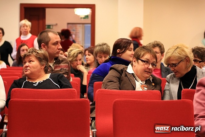 Zdjęcie w galerii na portalu naszraciborz.pl: Rodzina zastępcza w nowej rzeczywistości wiadomości z regionu