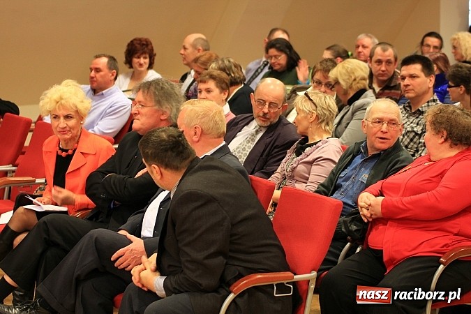 Zdjęcie w galerii na portalu naszraciborz.pl: Rodzina zastępcza w nowej rzeczywistości wiadomości z regionu