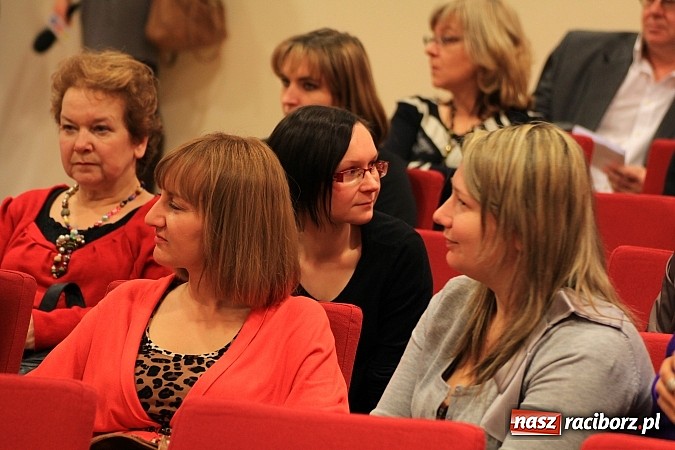 Zdjęcie w galerii na portalu naszraciborz.pl: Rodzina zastępcza w nowej rzeczywistości wiadomości z regionu