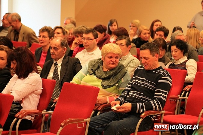 Zdjęcie w galerii na portalu naszraciborz.pl: Rodzina zastępcza w nowej rzeczywistości wiadomości z regionu