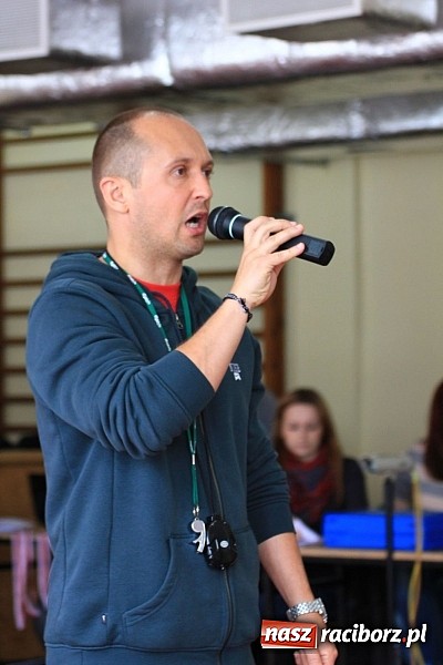 Zdjęcie w galerii na portalu naszraciborz.pl: Lekkoatletyczne zmagania uczniów podstawówek wiadomości z regionu