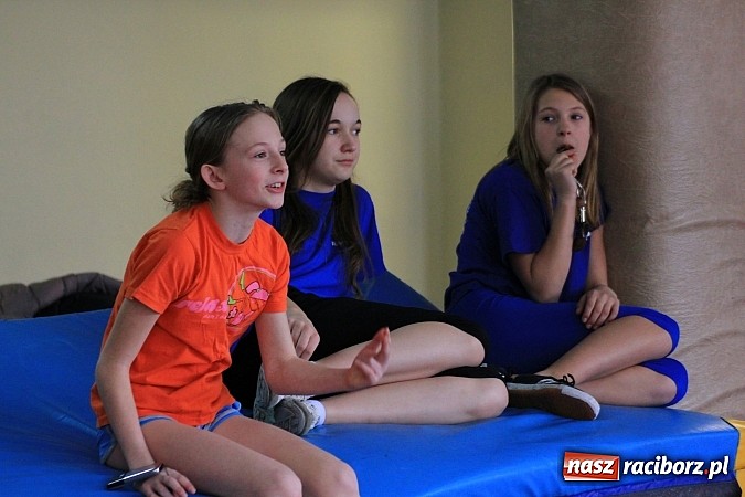 Zdjęcie w galerii na portalu naszraciborz.pl: Lekkoatletyczne zmagania uczniów podstawówek wiadomości z regionu