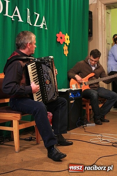 Zdjęcie w galerii na portalu naszraciborz.pl: Wyjątkowe święto w rudzkim MOW-ie wiadomości z regionu