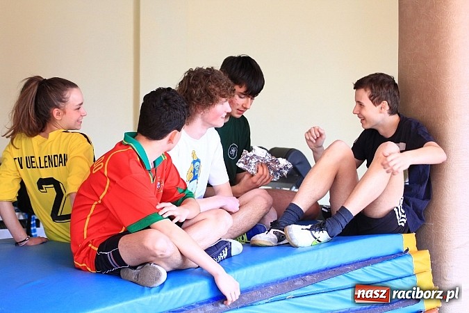 Zdjęcie w galerii na portalu naszraciborz.pl: Lekkoatleci z gimnazjów rywalizowali w ZSOMS wiadomości z regionu