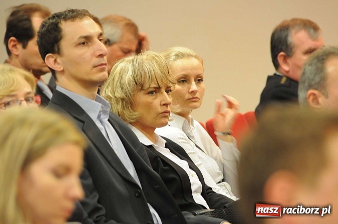 Zdjęcie w galerii na portalu naszraciborz.pl: Pedagodzy bez pracy. Wielu rejestruje się dla składki. Kwitnie zatrudnienie na czarno wiadomości z regionu