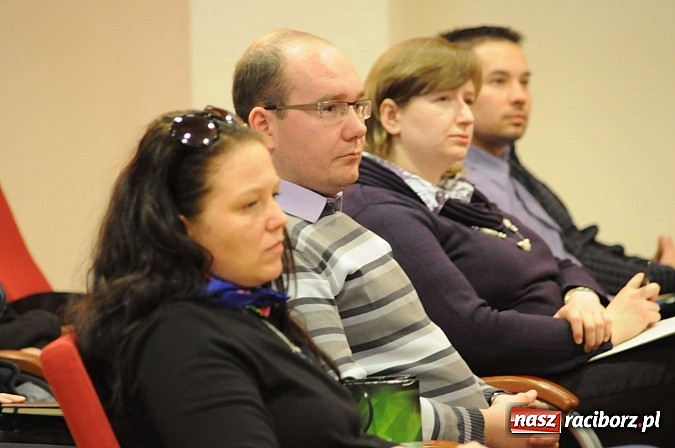 Zdjęcie w galerii na portalu naszraciborz.pl: Pedagodzy bez pracy. Wielu rejestruje się dla składki. Kwitnie zatrudnienie na czarno wiadomości z regionu