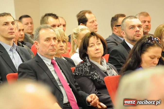 Zdjęcie w galerii na portalu naszraciborz.pl: Pedagodzy bez pracy. Wielu rejestruje się dla składki. Kwitnie zatrudnienie na czarno wiadomości z regionu