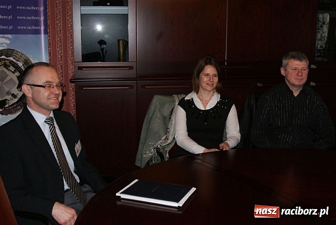 Zdjęcie w galerii na portalu naszraciborz.pl: Prezydent zaprosił do ratusza gołębiarzy wiadomości z regionu