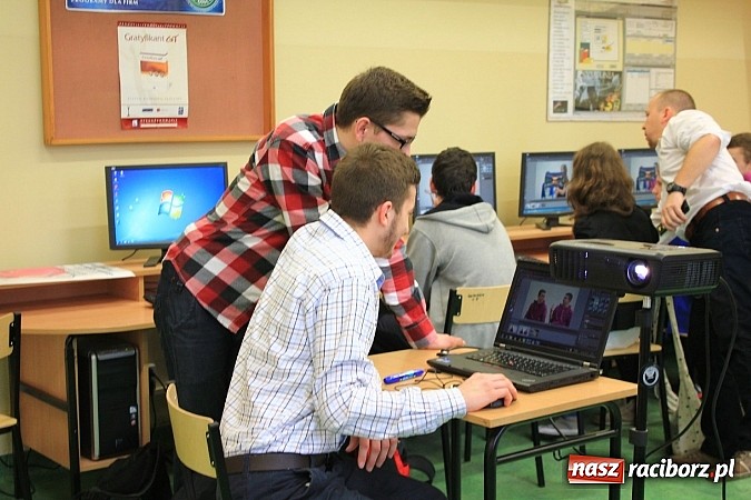 Zdjęcie w galerii na portalu naszraciborz.pl: Wagary z warsztatami i humorem w Ekonomiku wiadomości z regionu